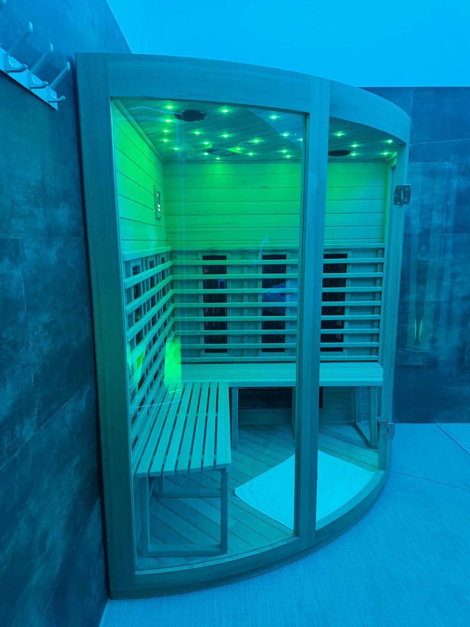 Hotel Butterfly Wellness & Spa Римини Екстериор снимка